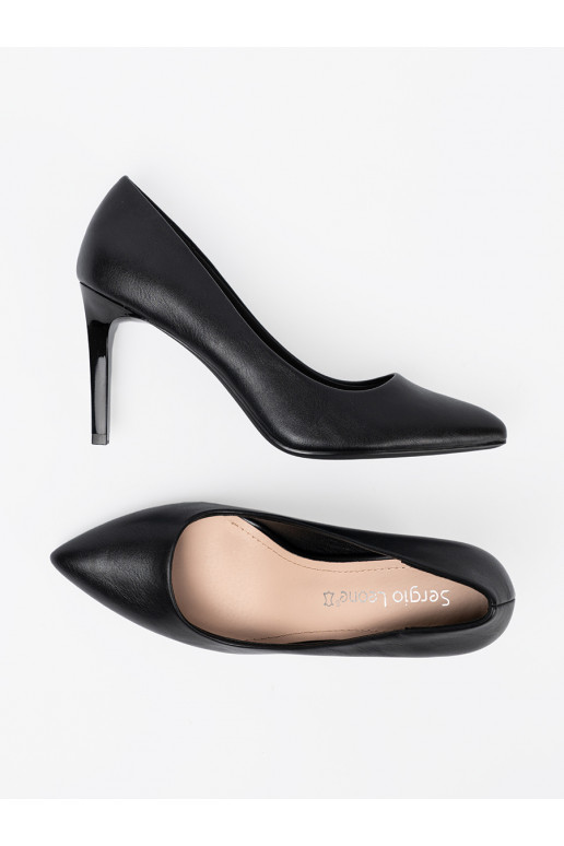  Melnas krāsas puszābaki 