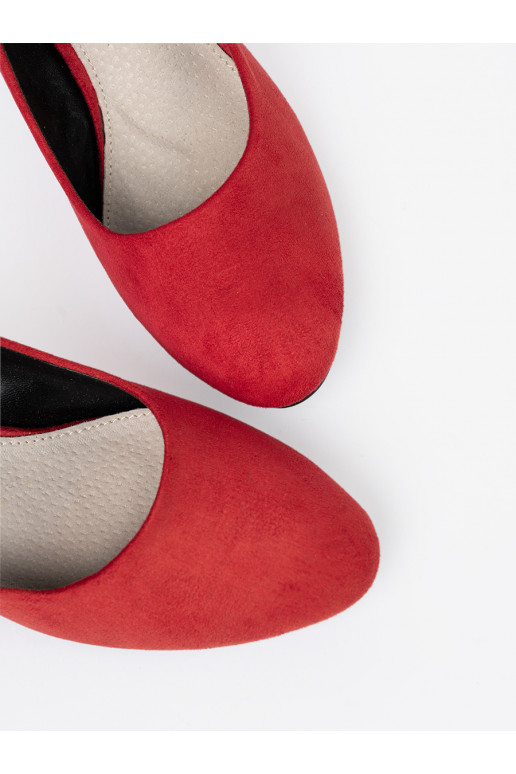 sarkanas krāsas  puszābaki 