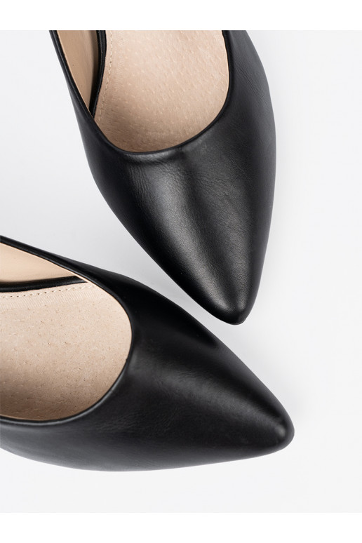 Melns puszābaki na efektownym słupku