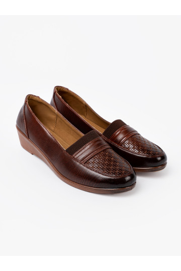 Sieviešu zābaki slip-on z fakturowanym noskiem 2