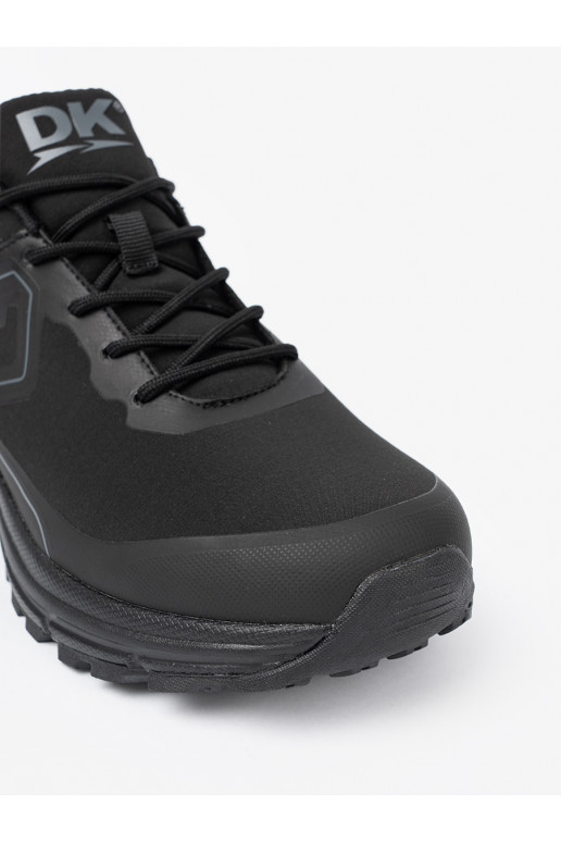 Sportiska stila obuwie Melnas krāsas DK z technologią Aqua Softshell