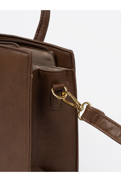 Brūnas krāsas Soma  m kolorze