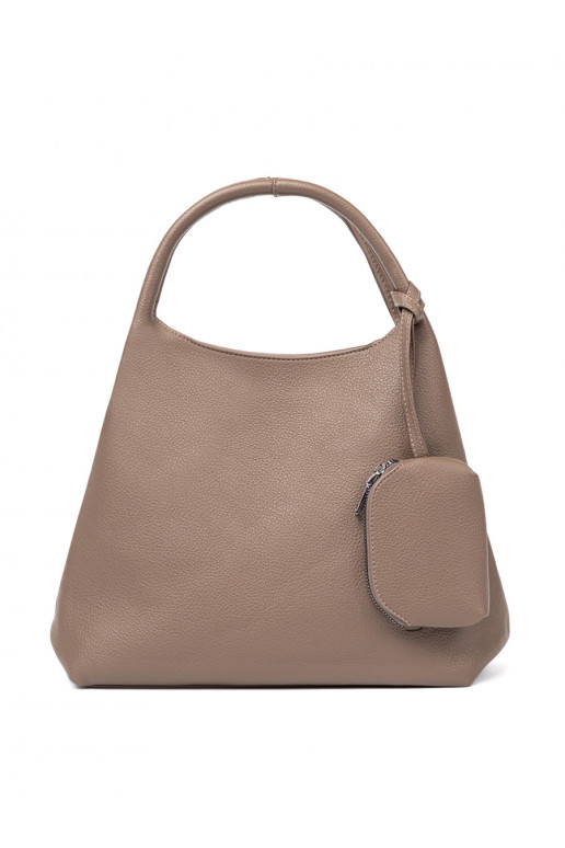   Soma z kosmetyczką środku