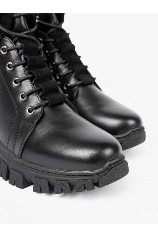 Melns zābaki z masywną podeszwą i suwakiem Sergio Leone