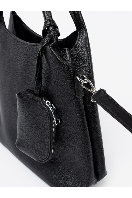   Soma z kosmetyczką środku