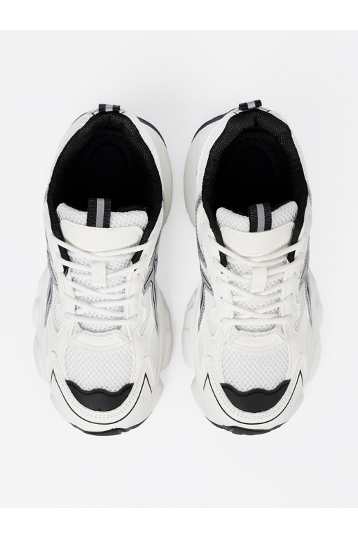 Baltas-Melnas krāsas  Sporta apavi 