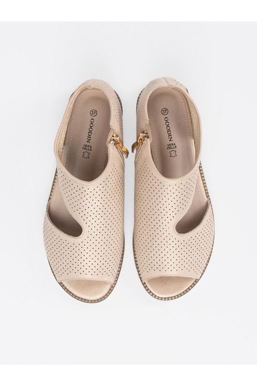 Zelta krāsas kurpes  