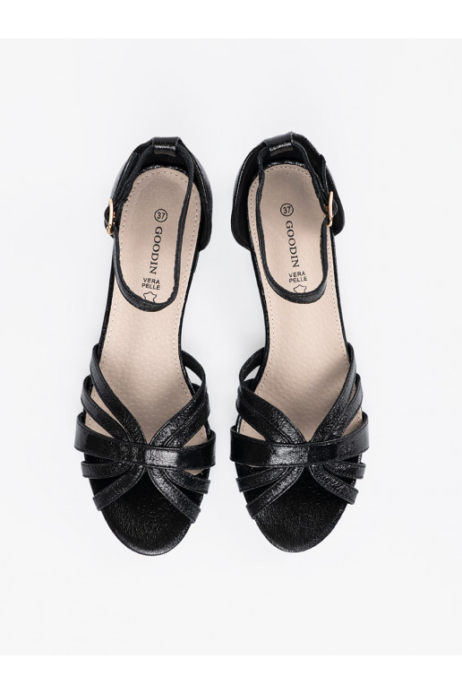 Eleganta stila Melnas krāsas kurpes 