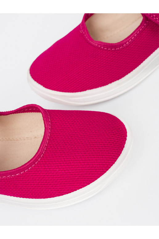 Sporta apavi  y rozā krāsa