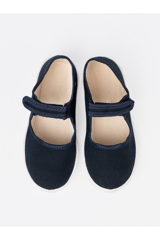 Sporta apavi  y Zilas krāsas