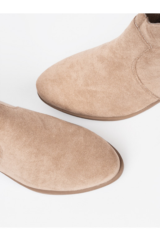 smilšu krāsas zābaki  