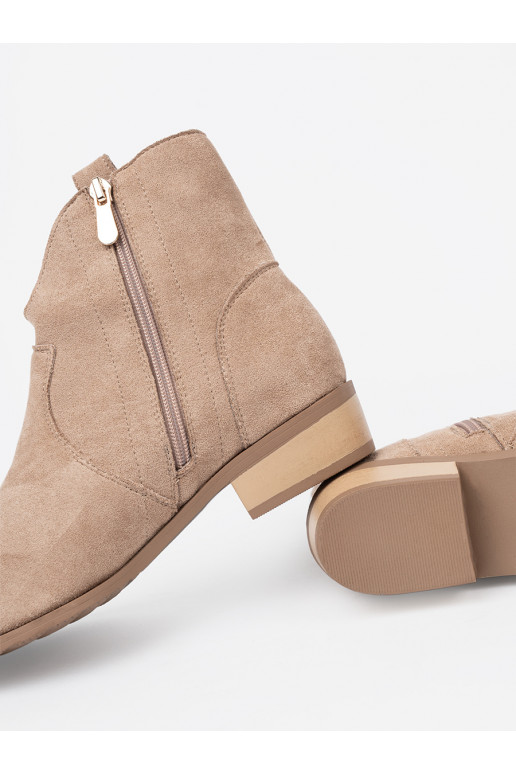 smilšu krāsas zābaki  