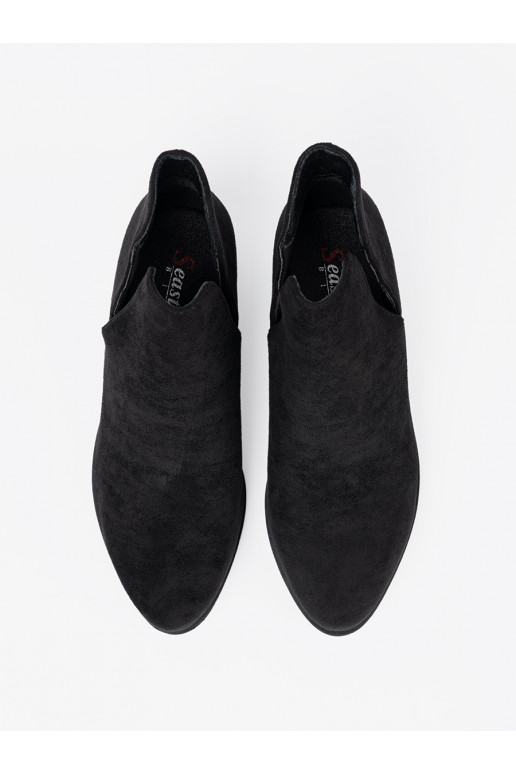 Melns zābaki z wycięciami