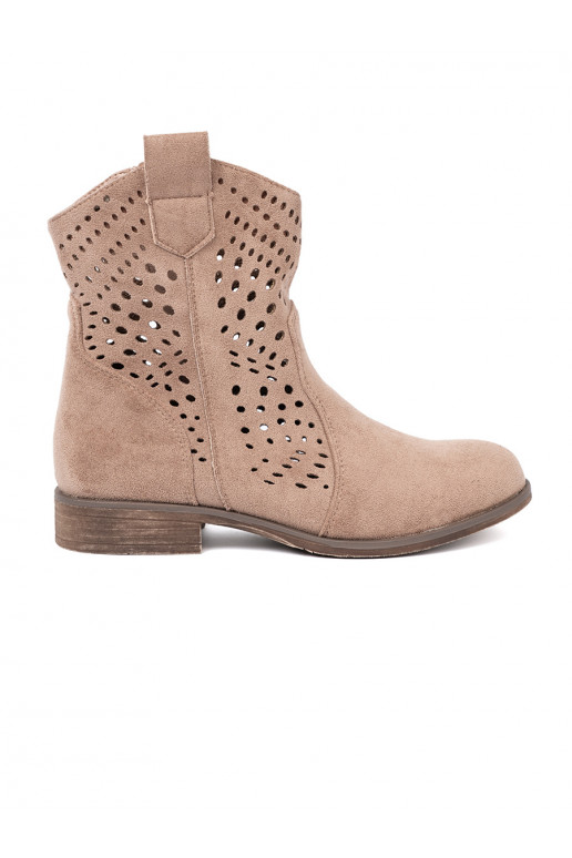 smilšu krāsas zābaki  kowbojskim stylu smilšu krāsas zābaki  kowbojskim stylu