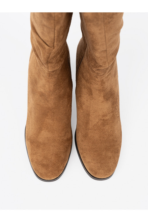 Brūnas krāsas zābaki  i obcasem