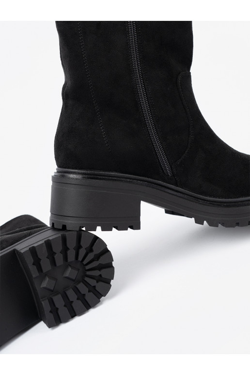 Melns sieviešu zābaki na masywnej podeszwie