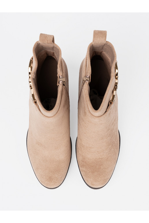 smilšu krāsas zābaki  