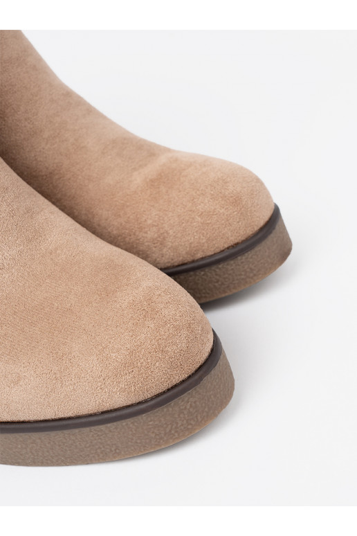 smilšu krāsas zābaki  