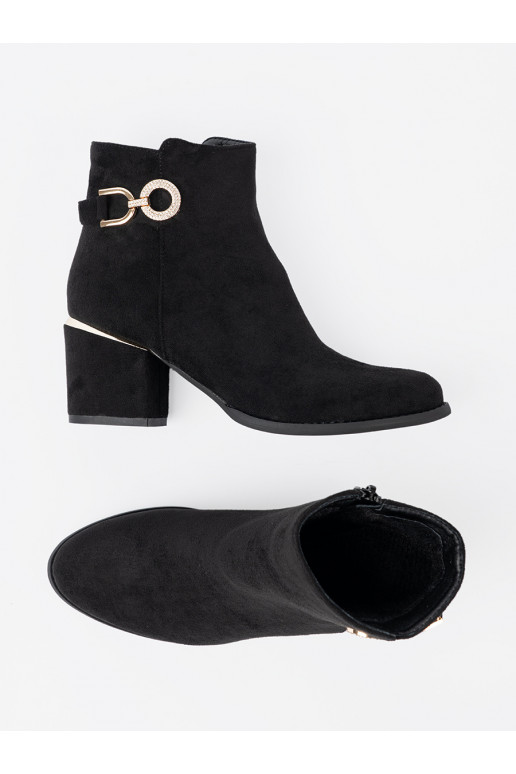 Melns sieviešu zābaki z elegancką sprzączką