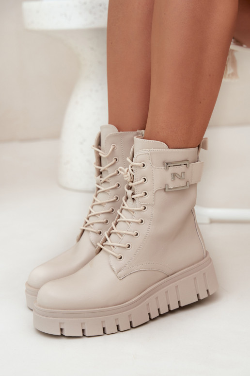 Sieviešu puszābaki ar platformu  Detalem siltināti Ziloņkaula krāsas Lyrana Sieviešu puszābaki ar platformu  Detalem siltināti Ziloņkaula krāsas Lyrana