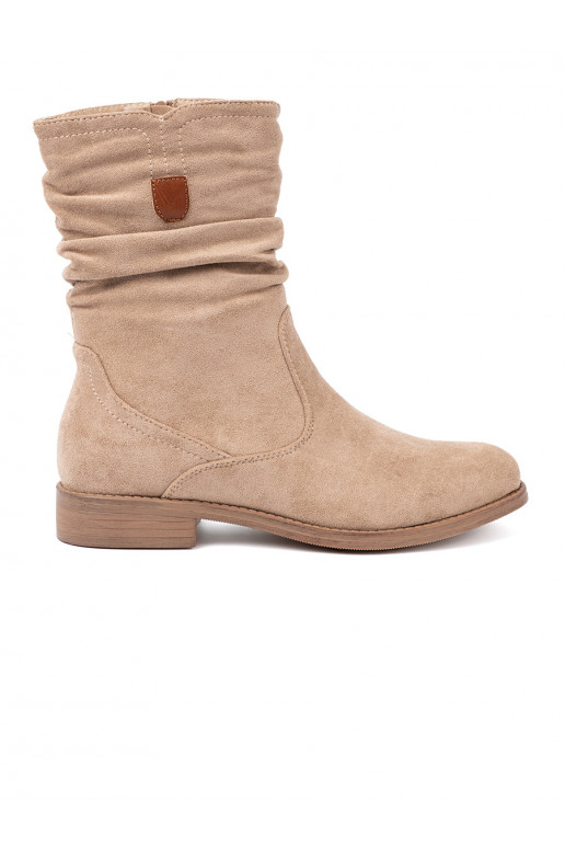 smilšu krāsas zābaki 