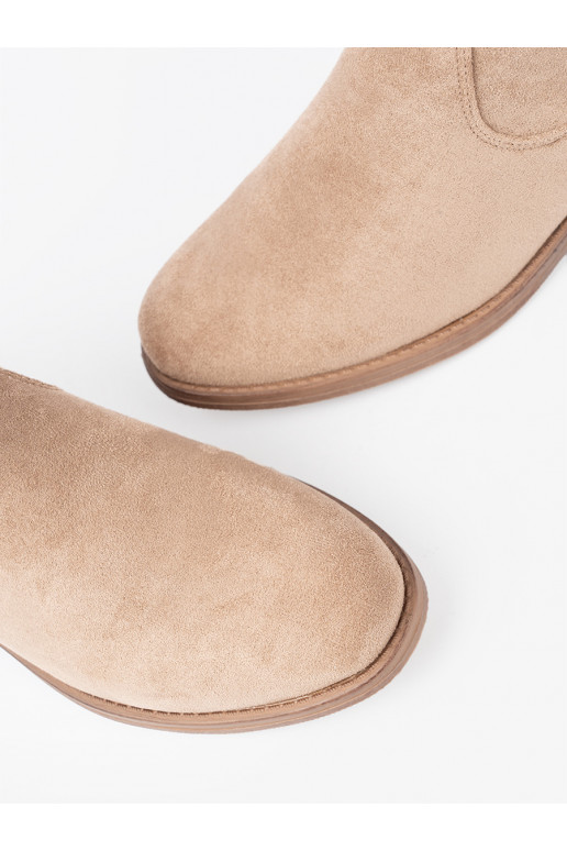 smilšu krāsas zābaki 