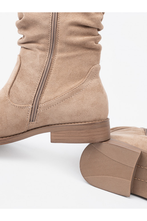 smilšu krāsas zābaki 