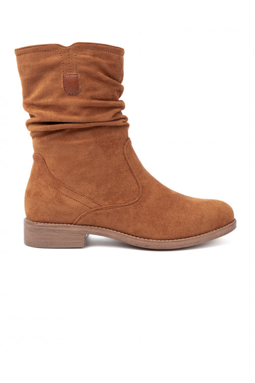 Brūnas krāsas zābaki 