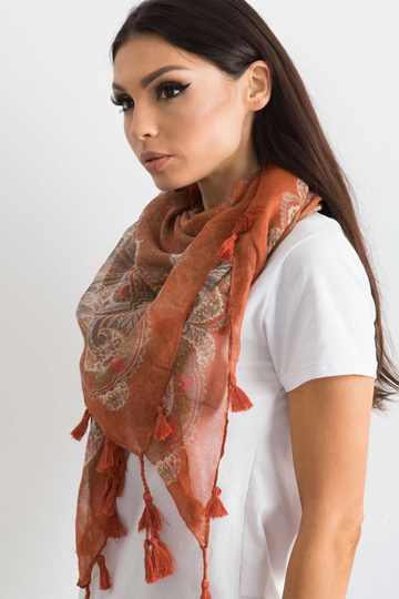 Gaiši brūna šalle ar...