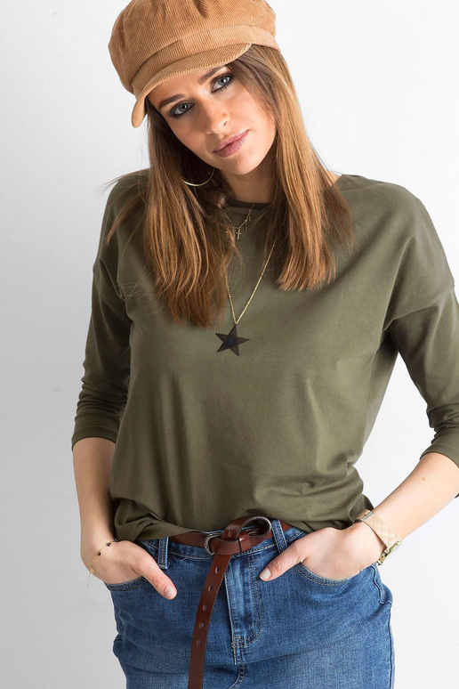 Haki krāsas aprīļa blūze
