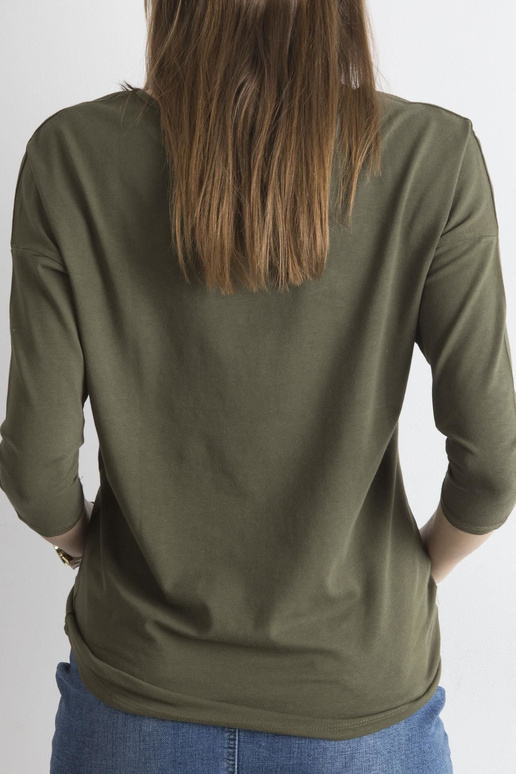 Haki krāsas aprīļa blūze