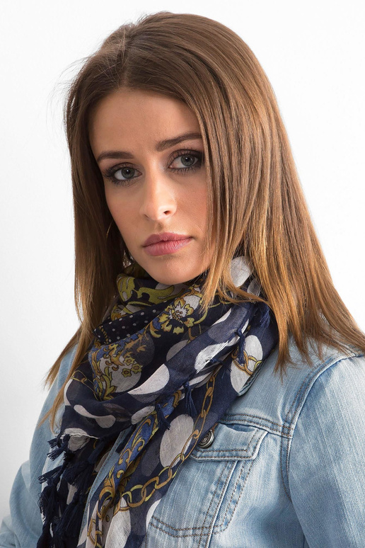 Tumši zila šalle ar rakstiem