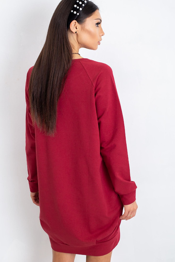 Kristīnes bordo krāsas kleita