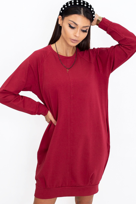 Kristīnes bordo krāsas kleita