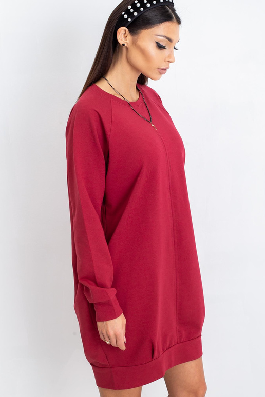 Kristīnes bordo krāsas kleita