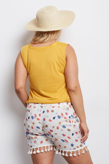 Liela izmēra balti šorti