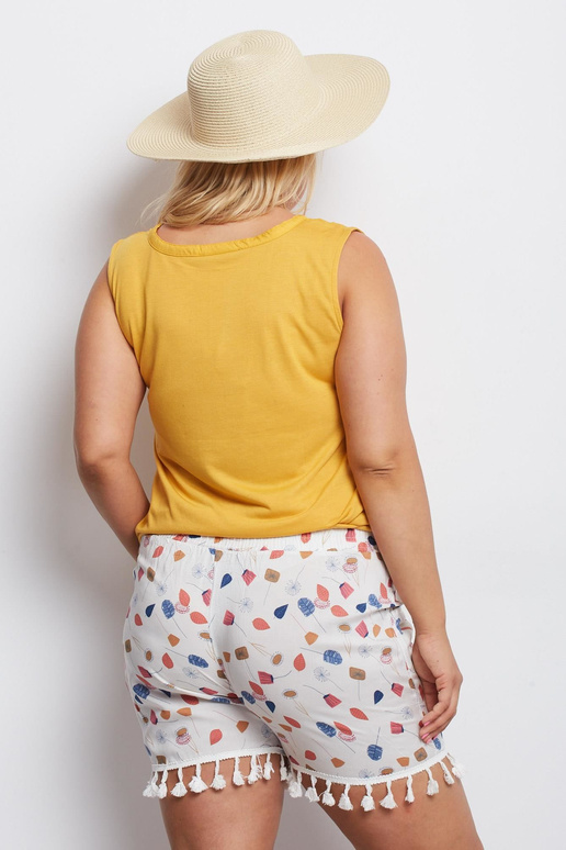 Liela izmēra balti šorti