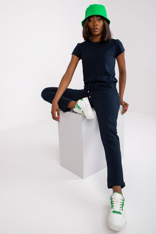 Tumši zilas bikses Pietuvināmas