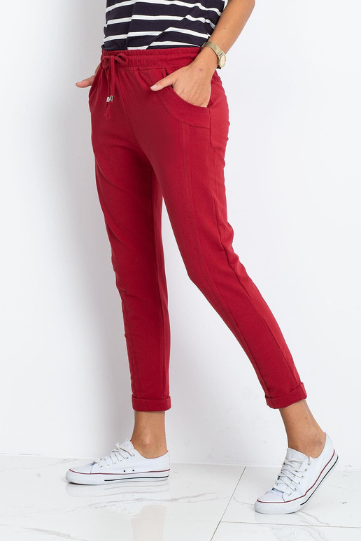 Burgundijas bikses Pietuvināms