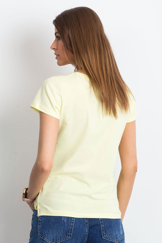 Bāli dzeltens kvadrātveida T-krekls