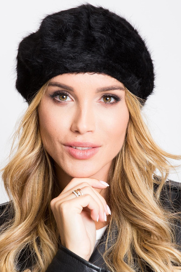 Melna sieviešu cepure 2