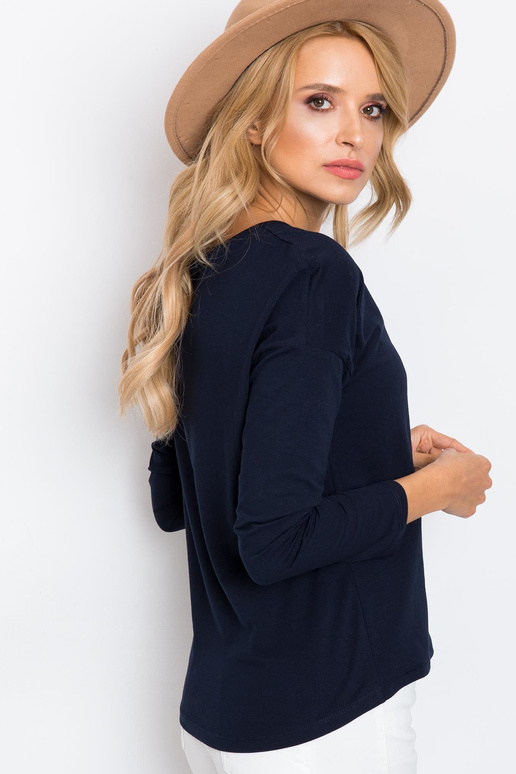 Tumši zila debesu blūze Tumši zila debesu blūze