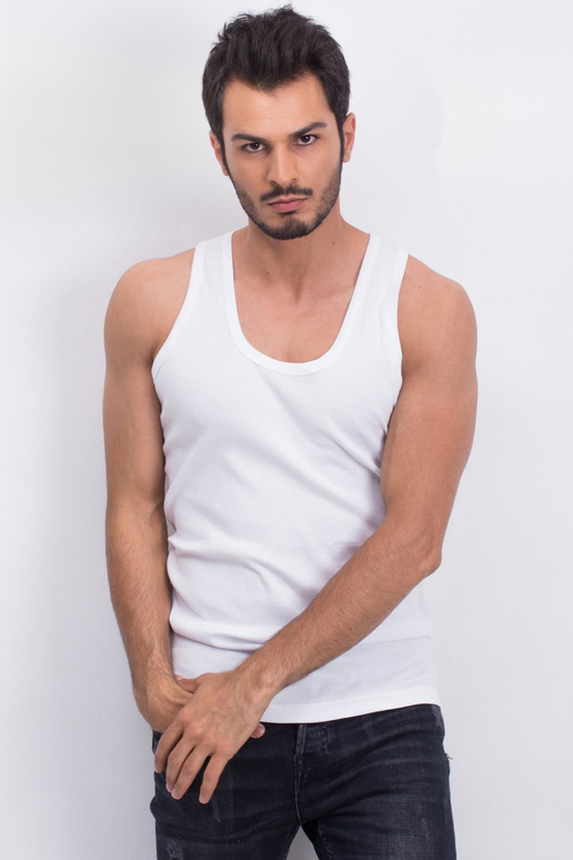 Apsveriet balto vīriešu topu