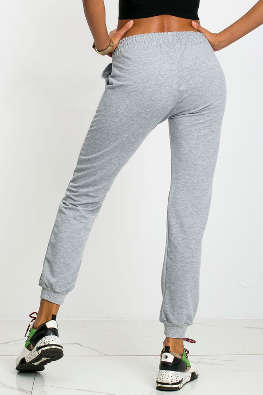 Pelēkas bikses Ātrāk