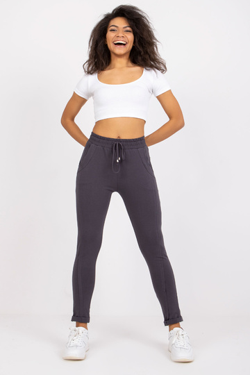 Pieejamas grafīta bikses