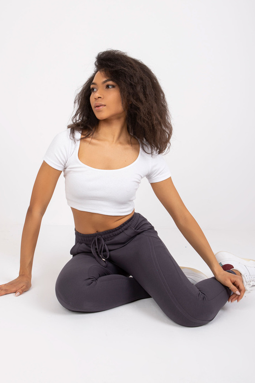 Pieejamas grafīta bikses