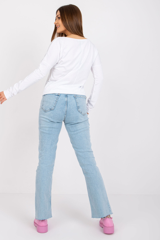 Karlas baltā blūze Karlas baltā blūze