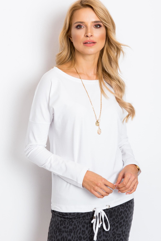 Karlas baltā blūze Karlas baltā blūze