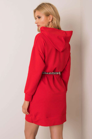 Sarkana Nelly kleita 2