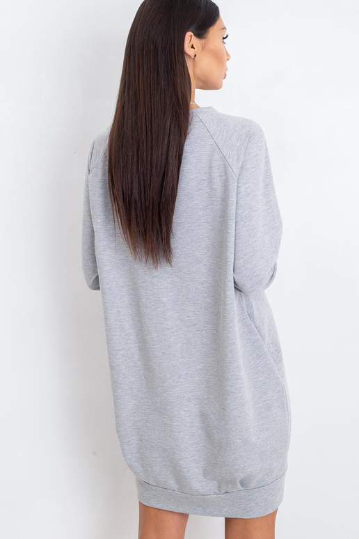 Pelēka kleita Kristīne Pelēka kleita Kristīne